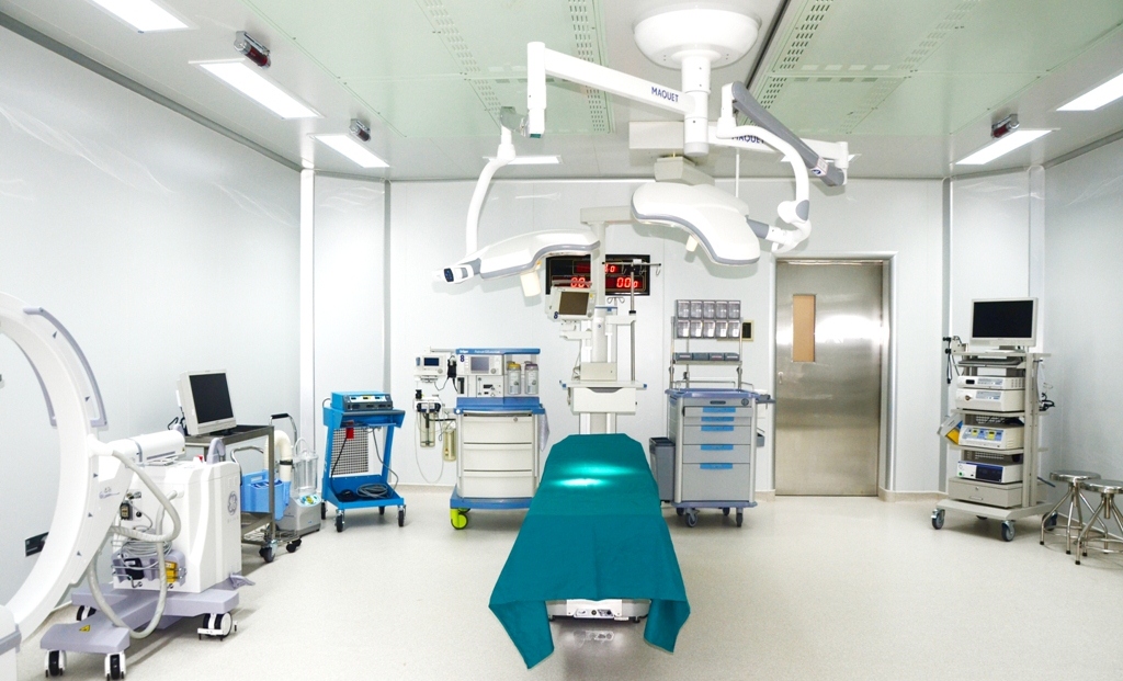 Thiết bị y tế nhập khẩu (Đèn mổ)